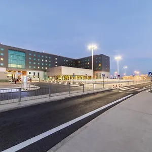 酒店 华沙机场万怡酒店, 华沙